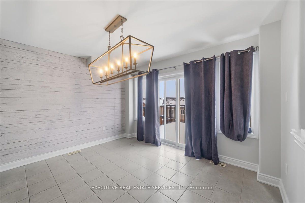 3063 Emperor Drive Property Photo 11