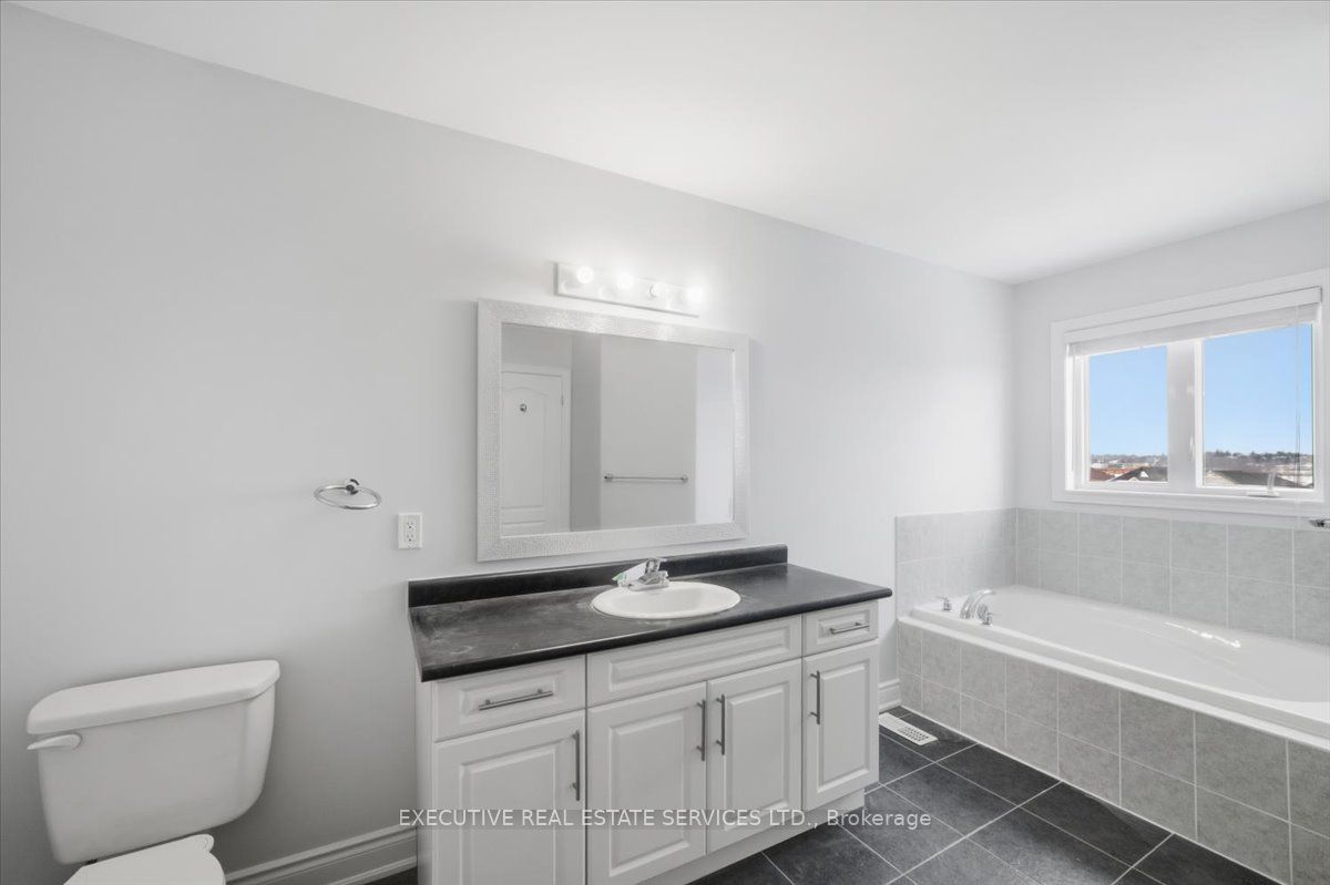 3063 Emperor Drive Property Photo 19