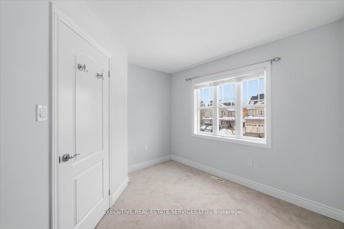 3063 Emperor Drive Property Photo 23