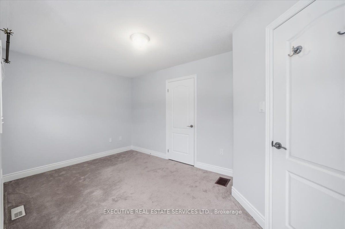 3063 Emperor Drive Property Photo 24