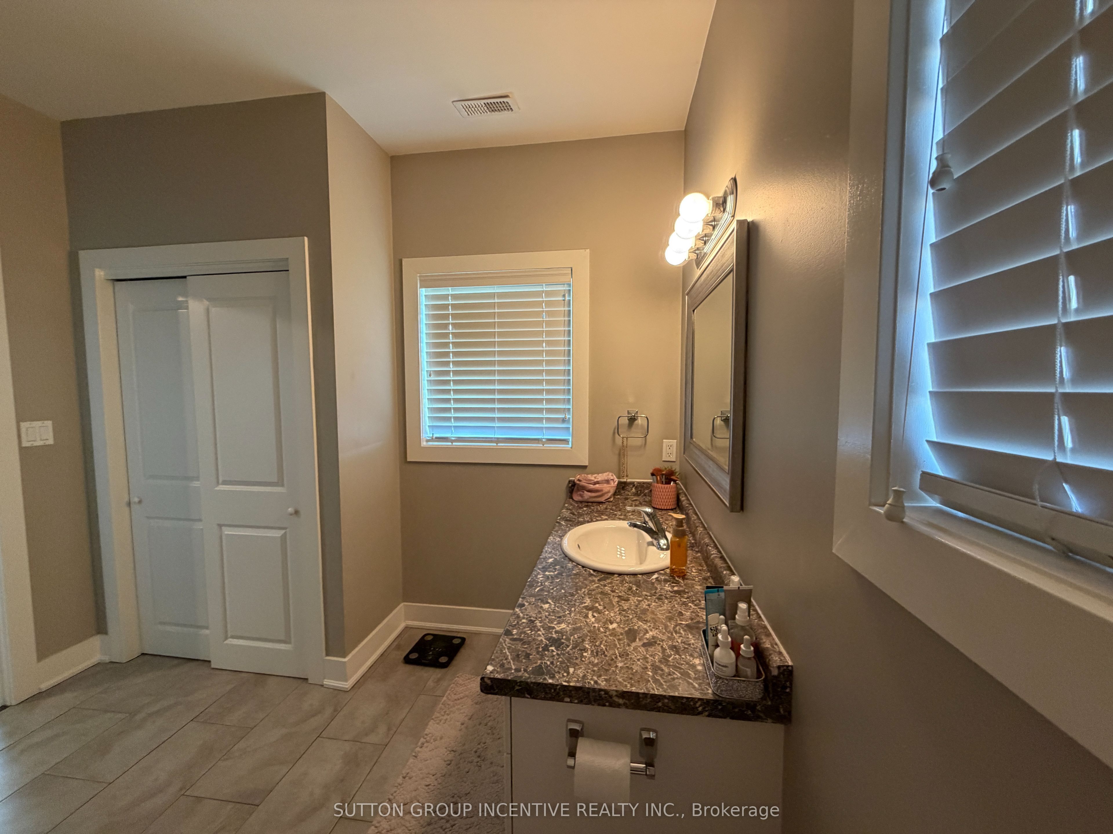 3929 Wood Avenue Property Photo 13