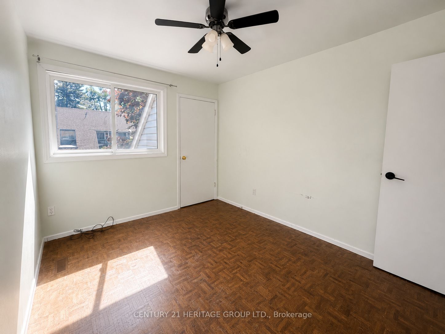 441 Barrie Road 7 Property Photo 15