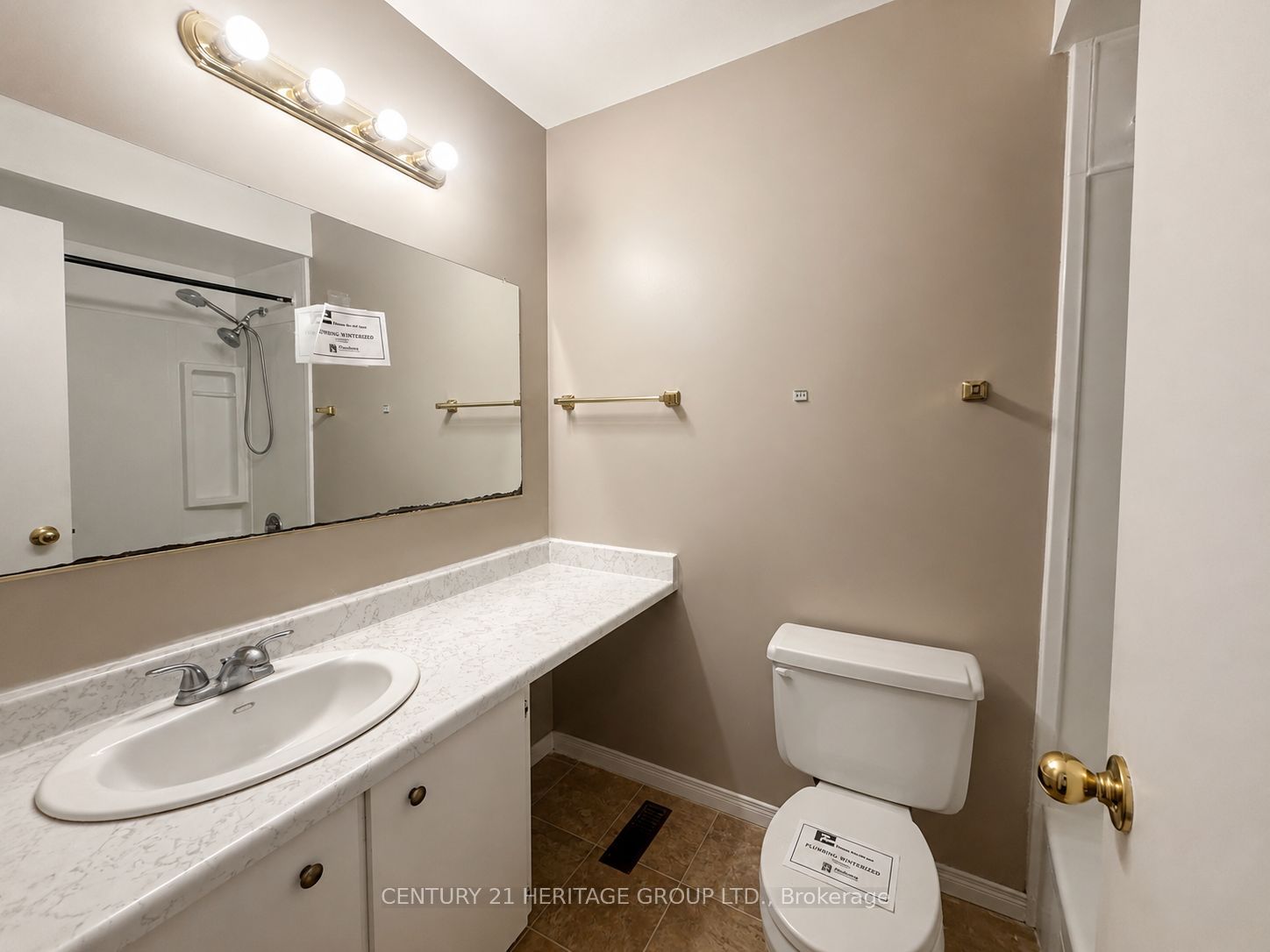 441 Barrie Road 7 Property Photo 17