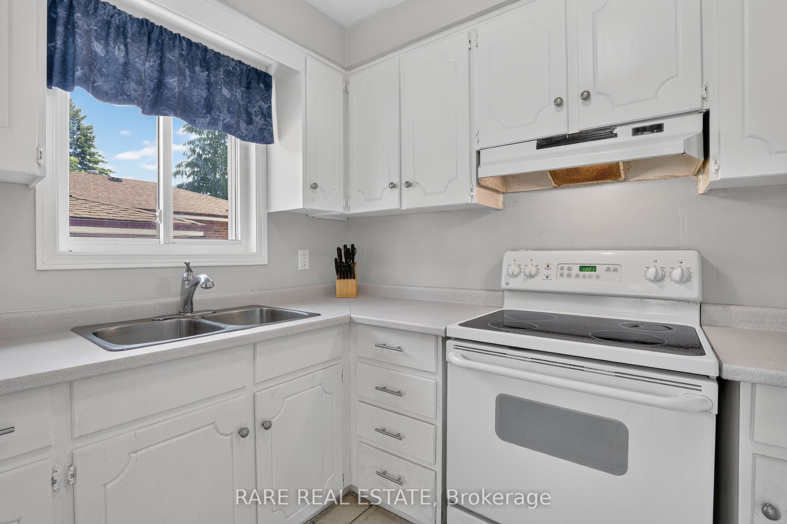 38 Lay Street Property Photo 11