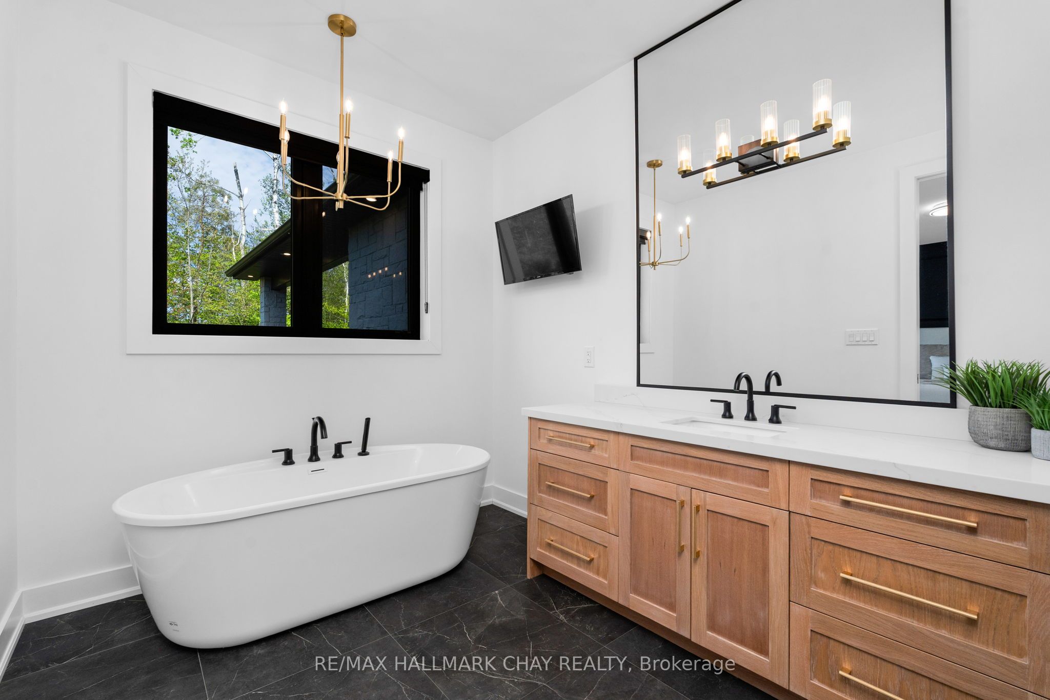 11 Byers Street Property Photo 25