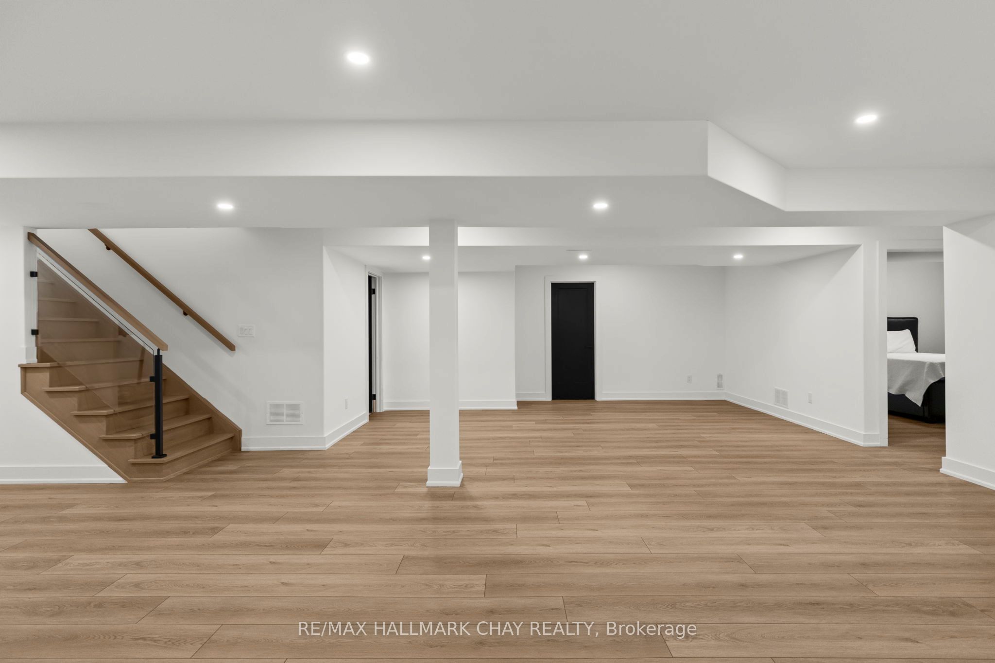 11 Byers Street Property Photo 32