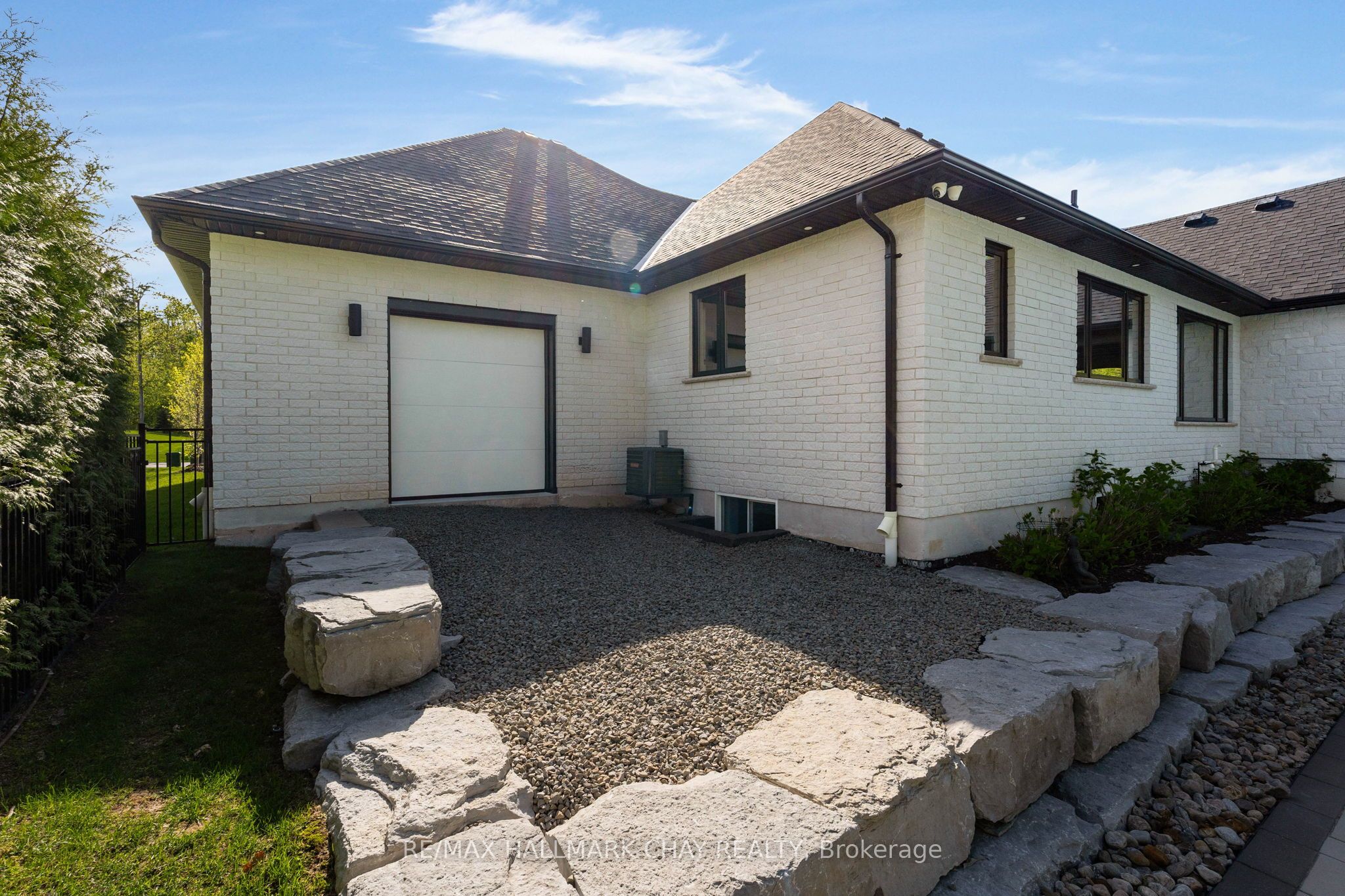 11 Byers Street Property Photo 40