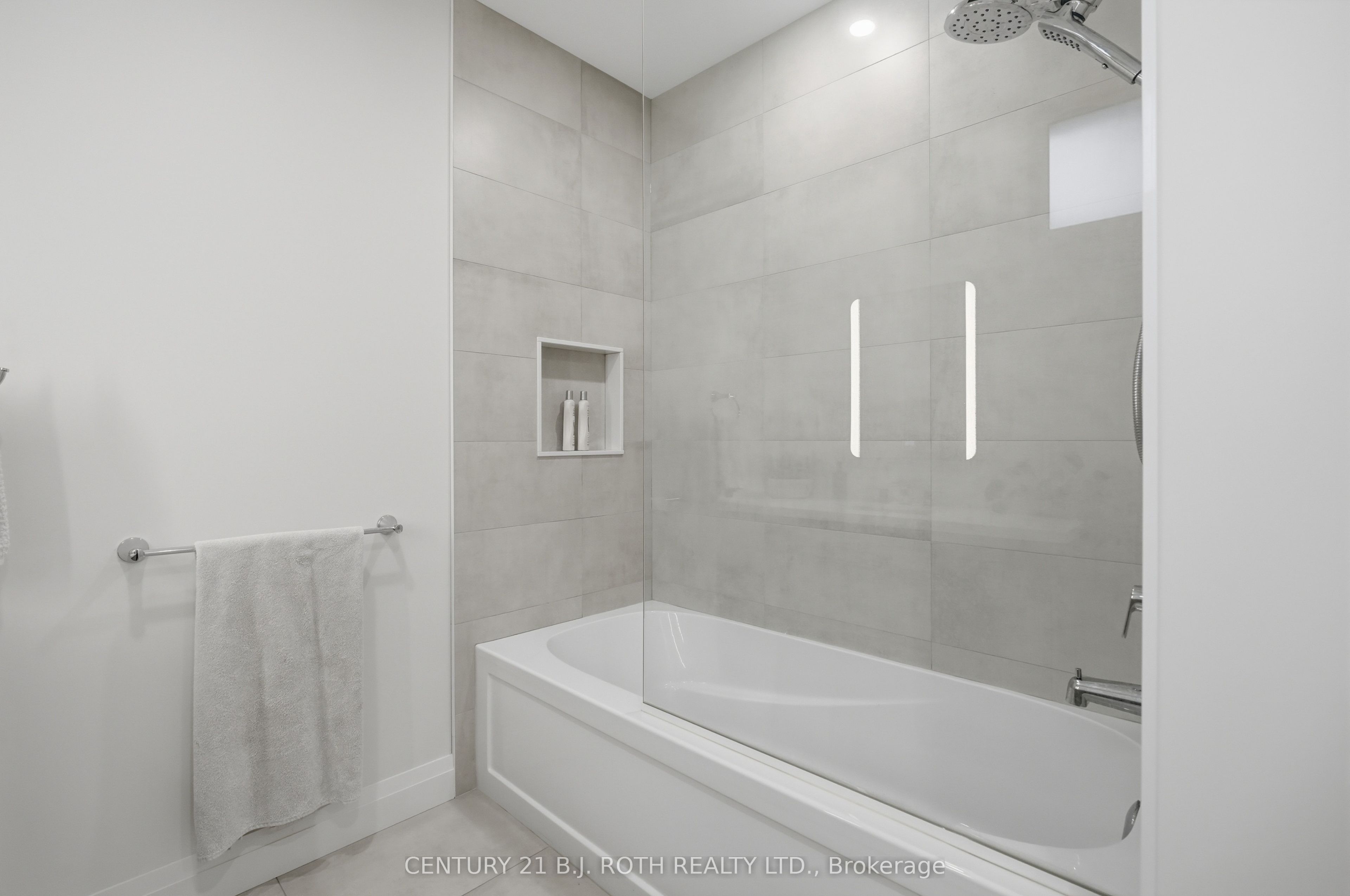 31 Marni Lane Property Photo 36