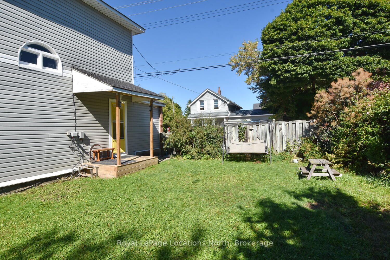 256 Ontario Street Property Photo 8