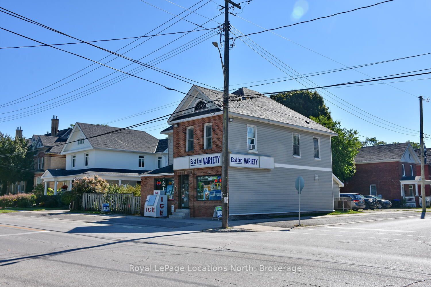 256 Ontario Street Property Photo 13