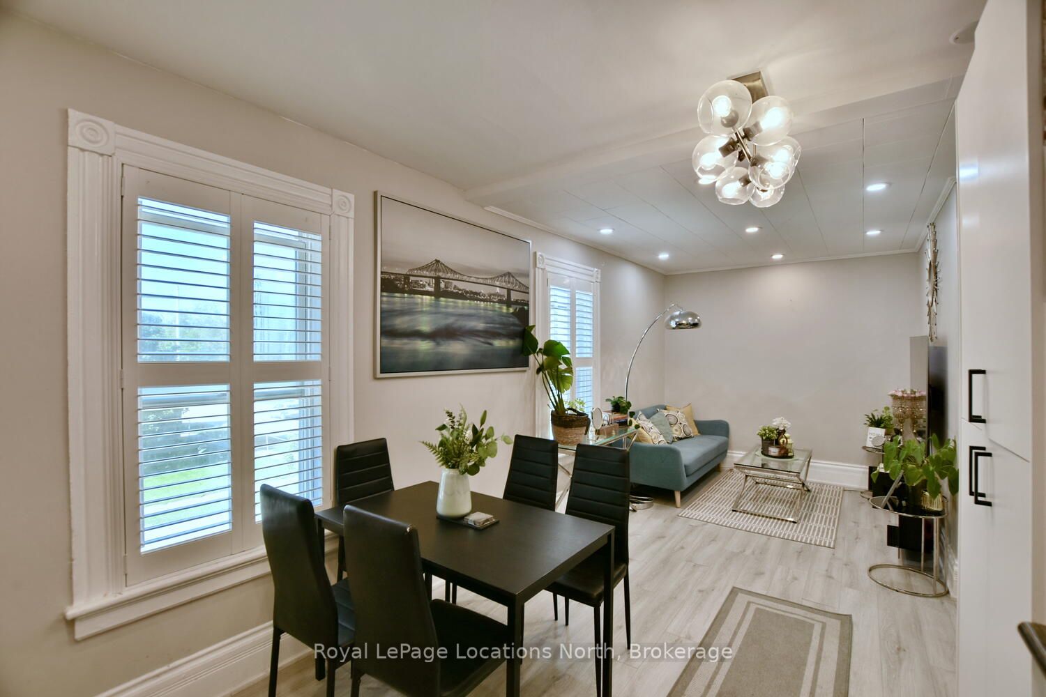 256 Ontario Street Property Photo 20