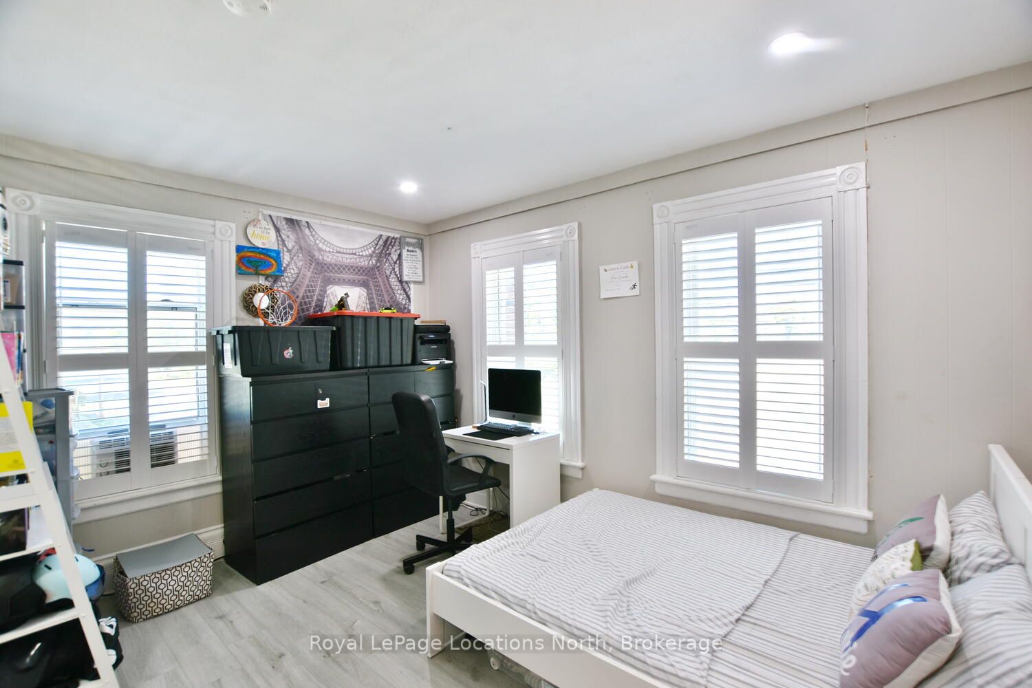 256 Ontario Street Property Photo 23