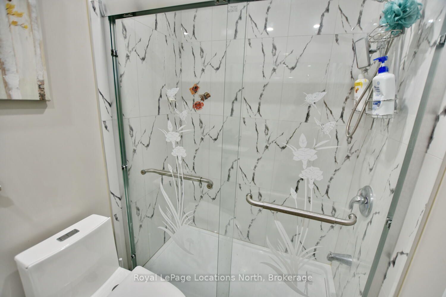 256 Ontario Street Property Photo 27