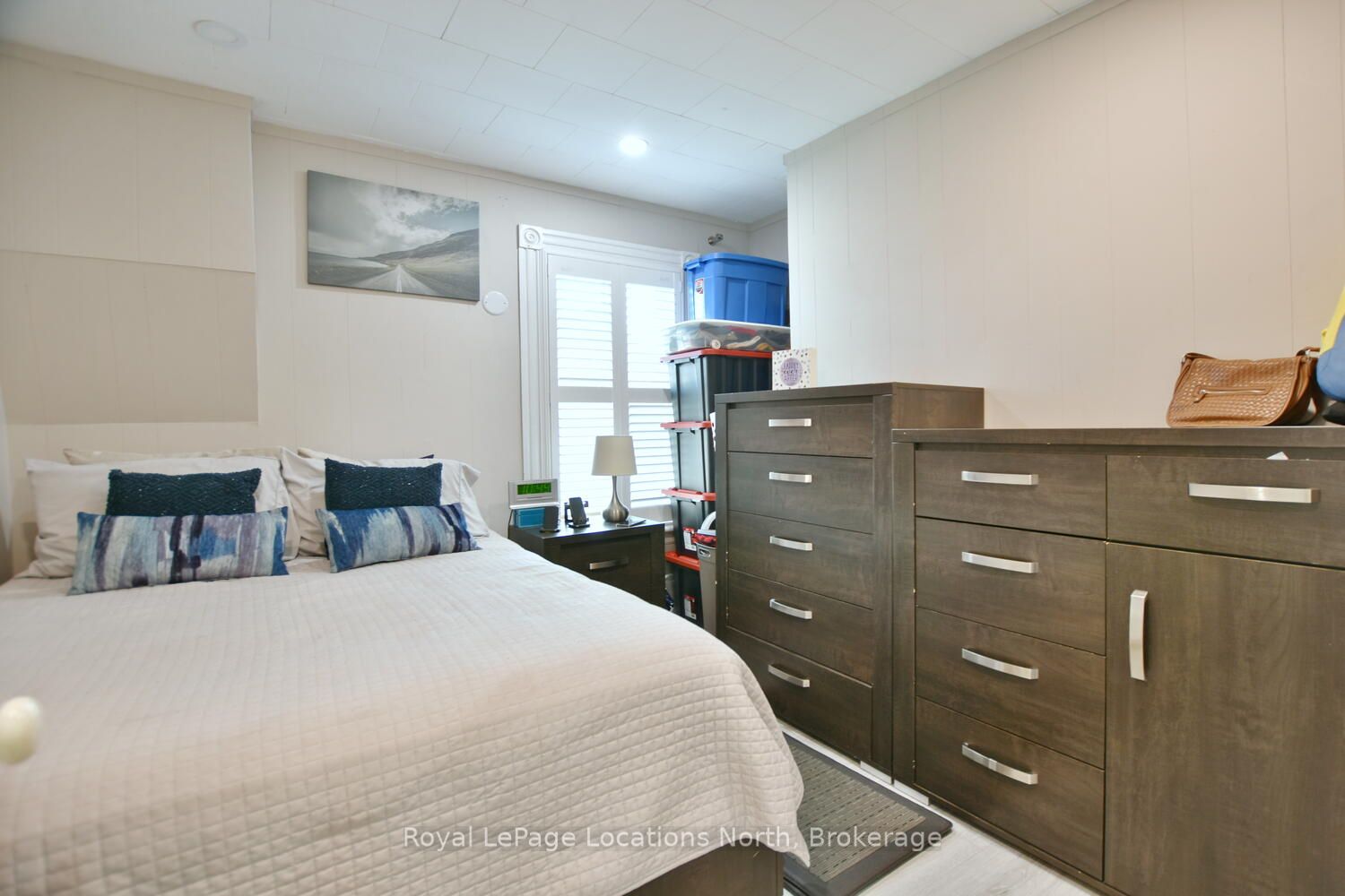 256 Ontario Street Property Photo 30
