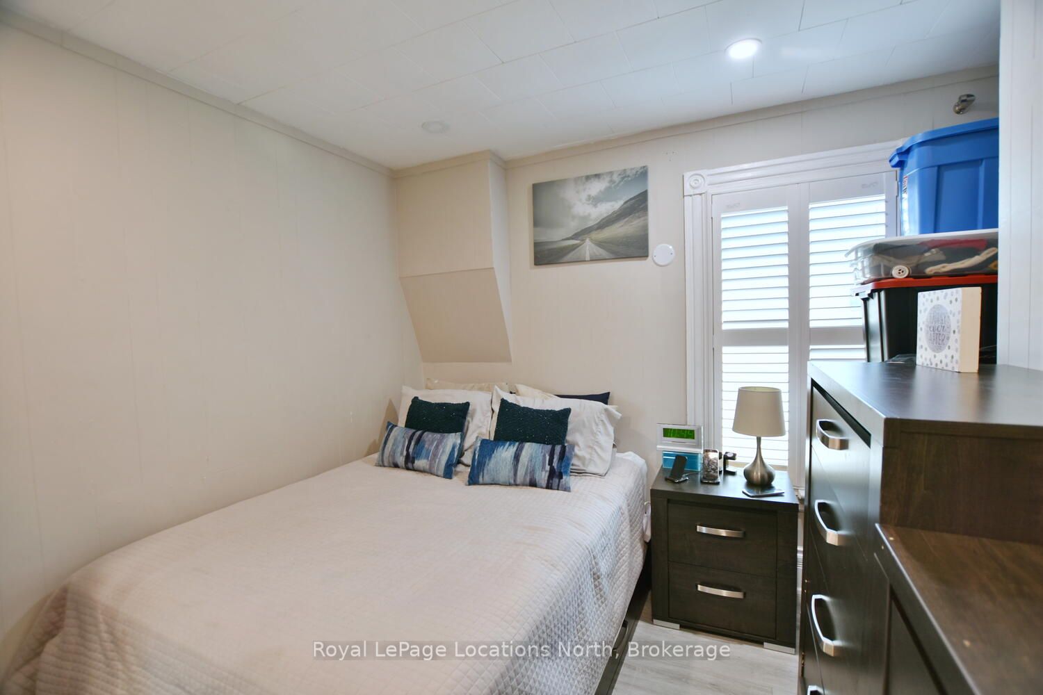 256 Ontario Street Property Photo 31