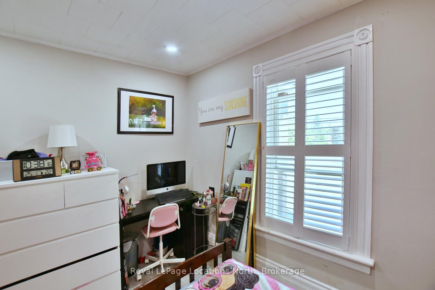 256 Ontario Street Property Photo 33