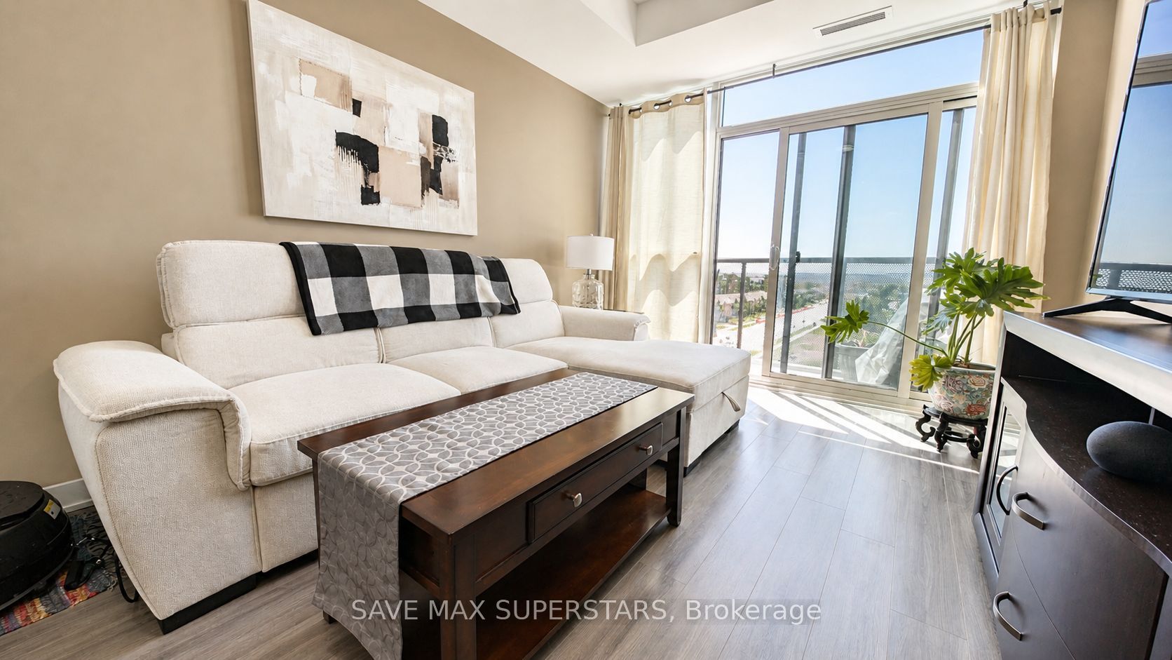681 Yonge Street 611 Property Photo 15
