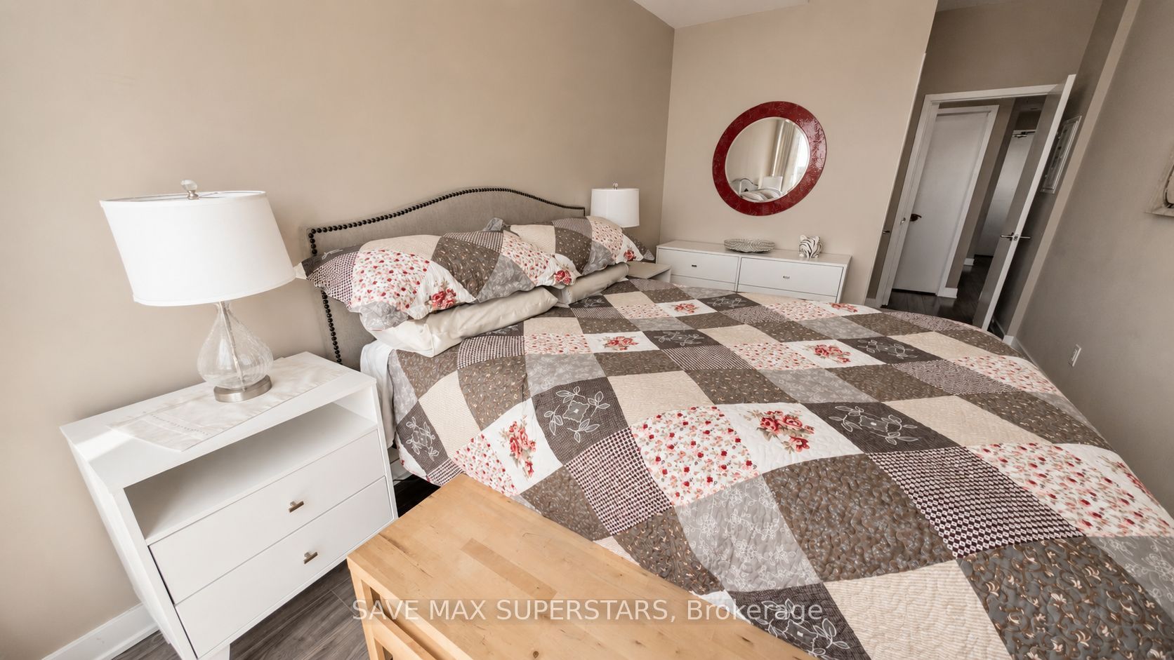 681 Yonge Street 611 Property Photo 22