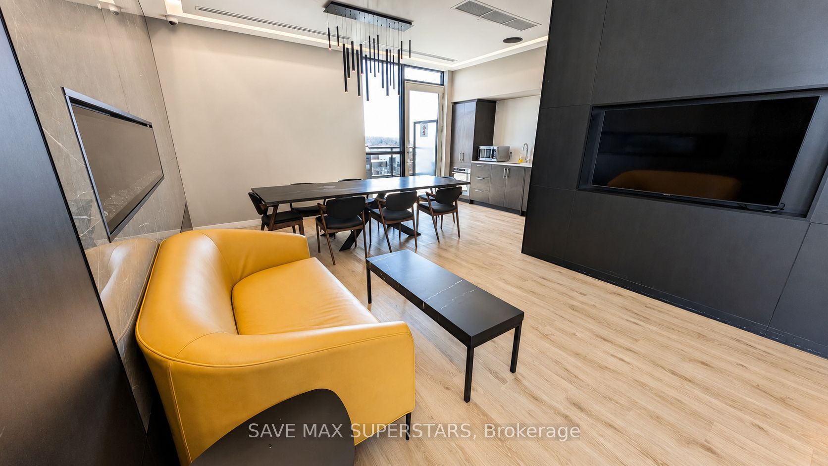 681 Yonge Street 611 Property Photo 32