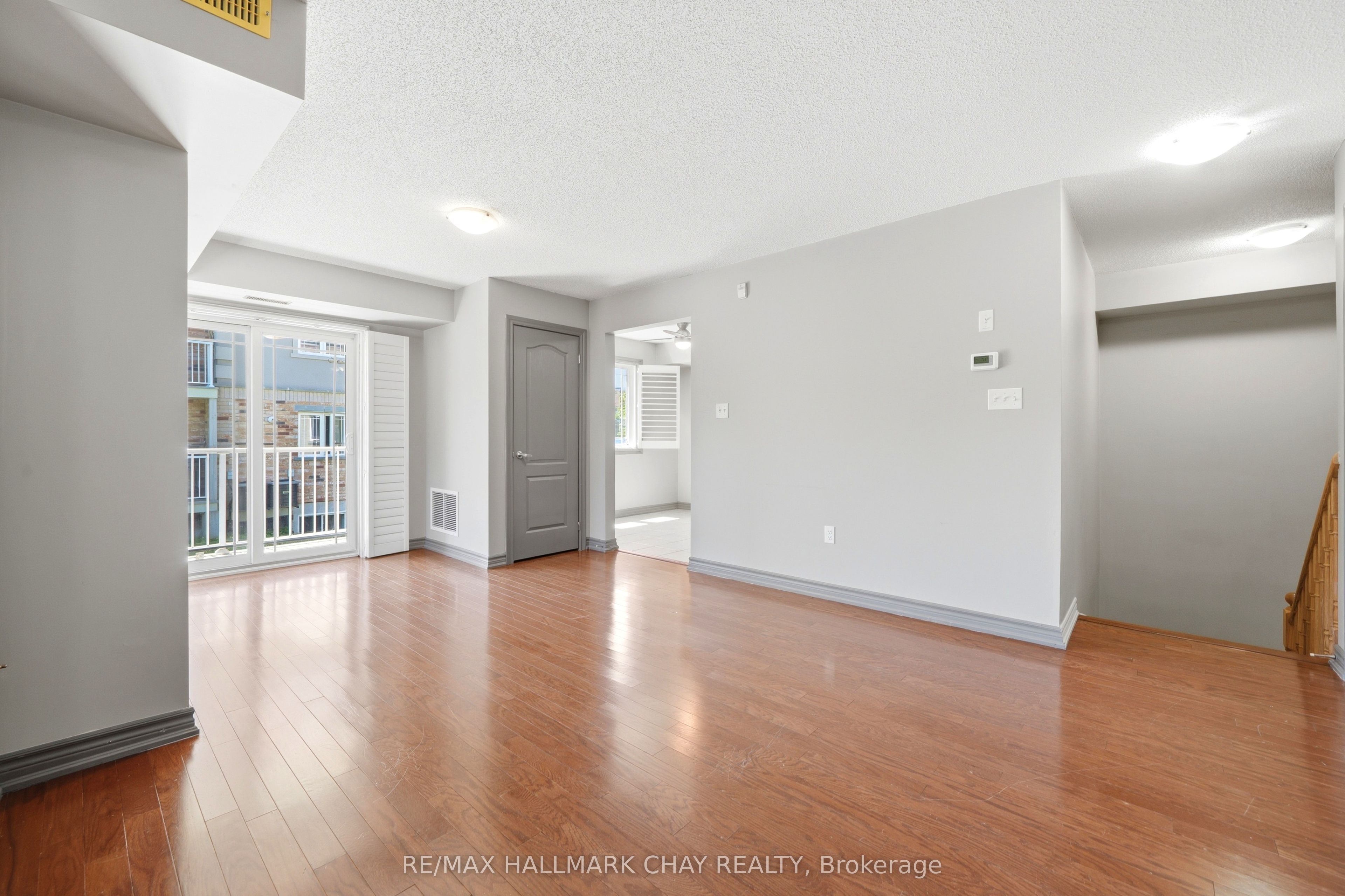 408 Veterans Drive 1 Property Photo 10