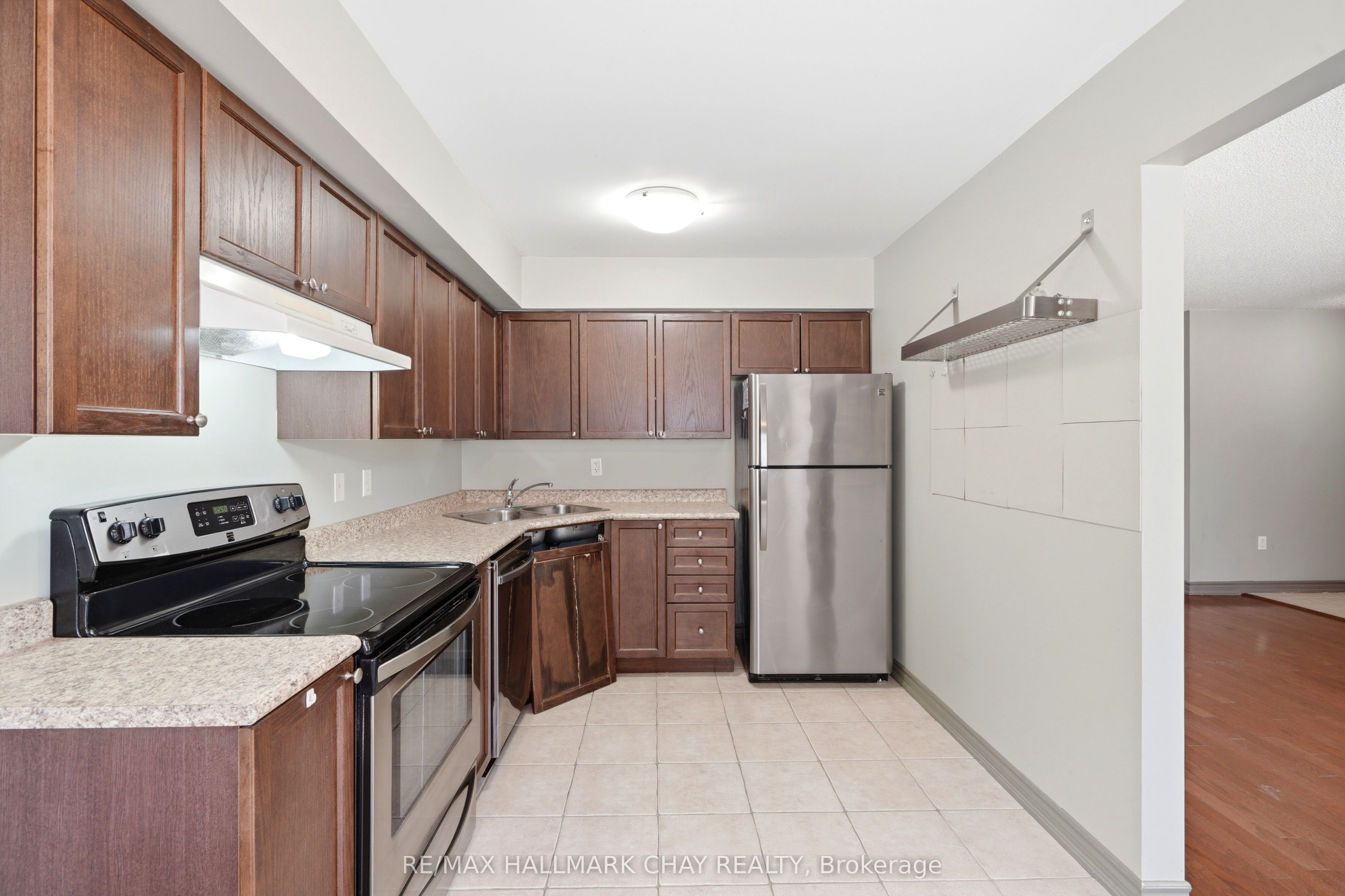 408 Veterans Drive 1 Property Photo 15