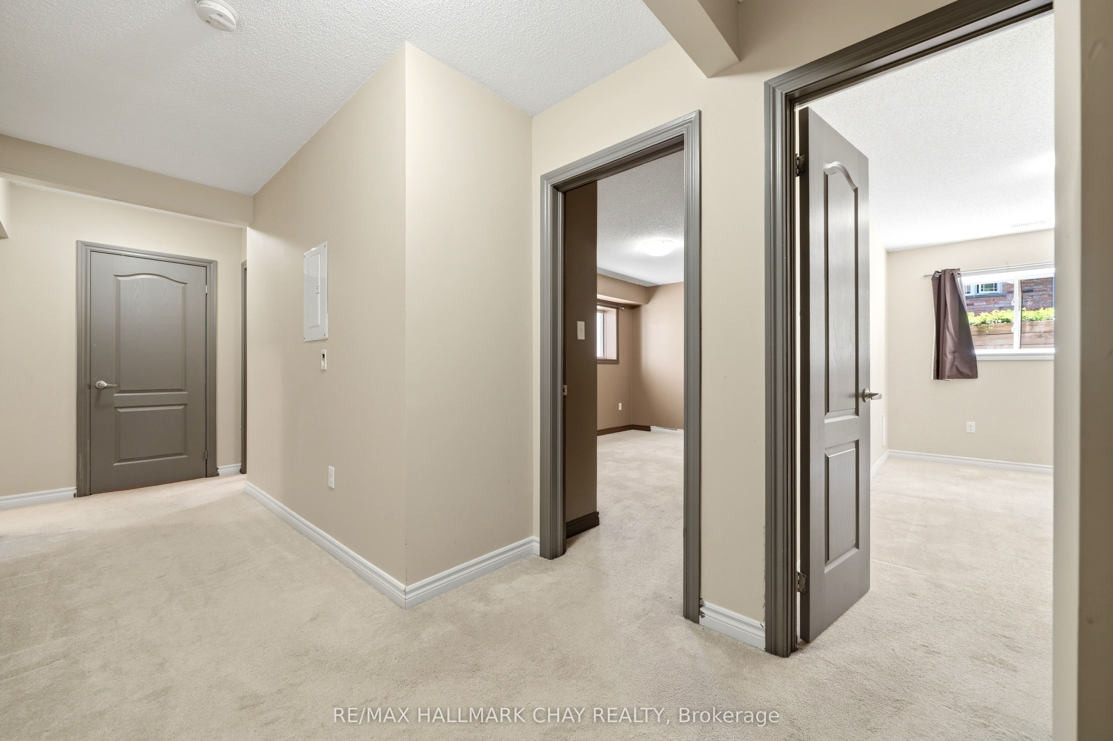 408 Veterans Drive 1 Property Photo 21
