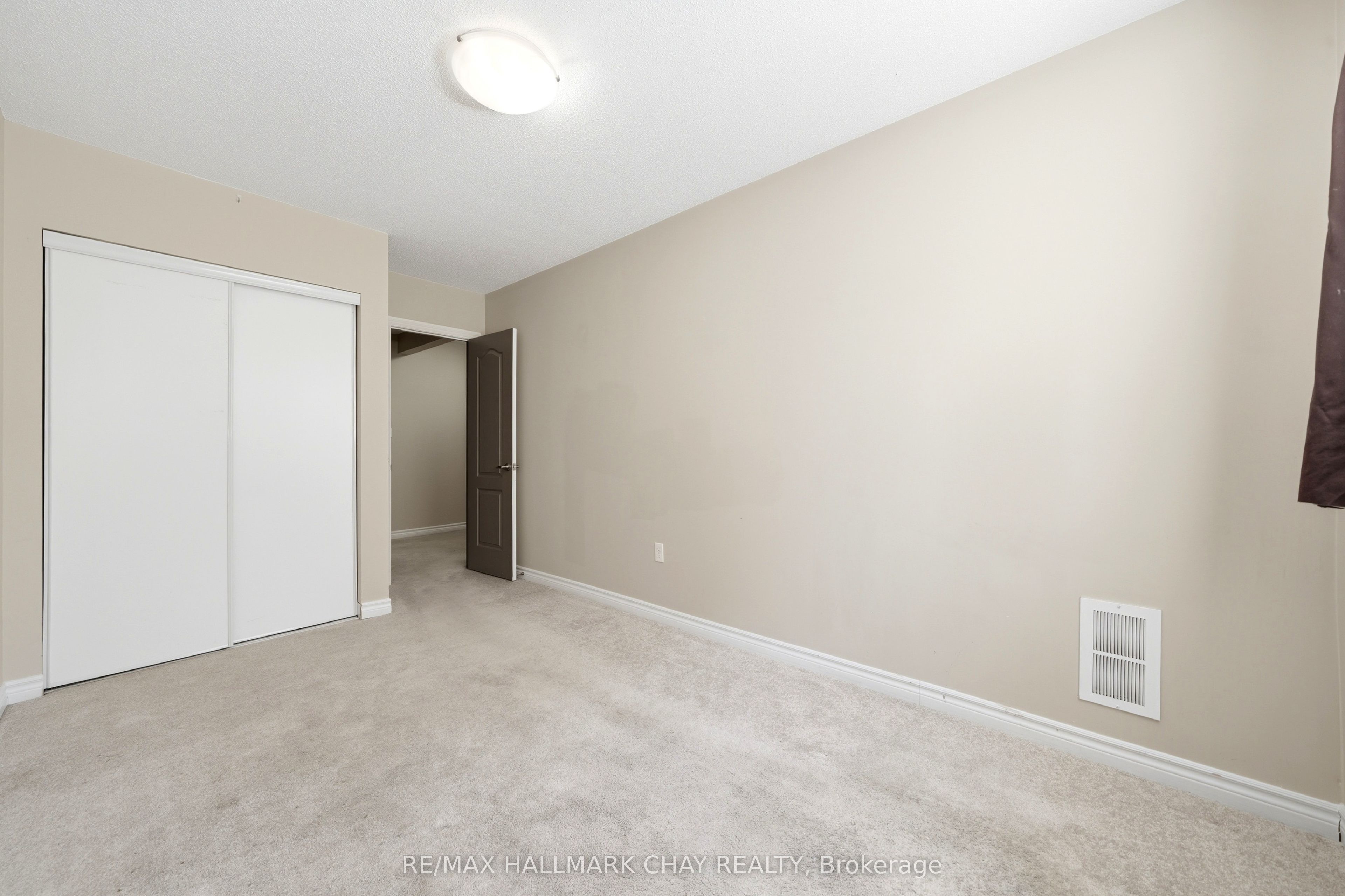408 Veterans Drive 1 Property Photo 24