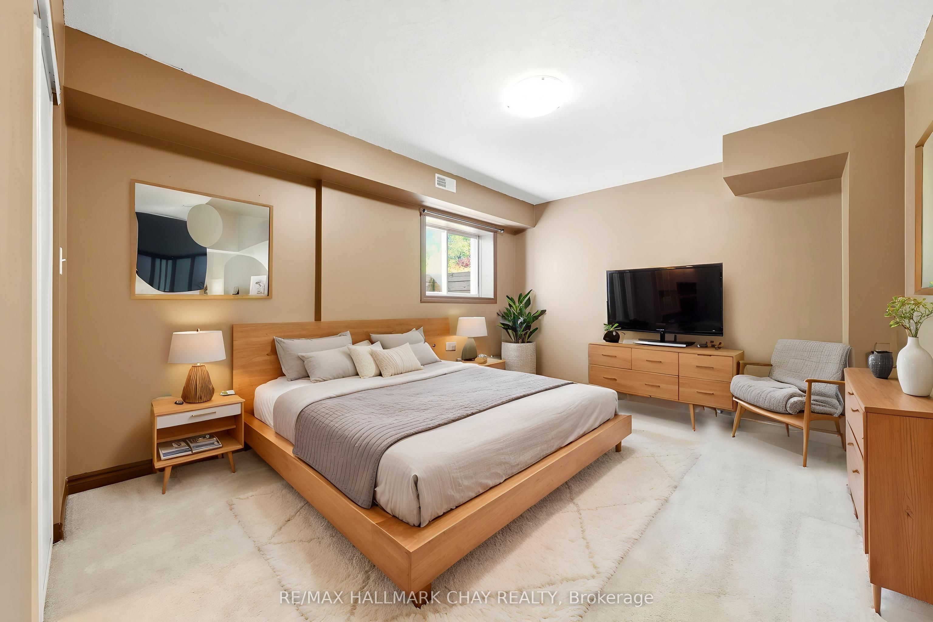 408 Veterans Drive 1 Property Photo 25