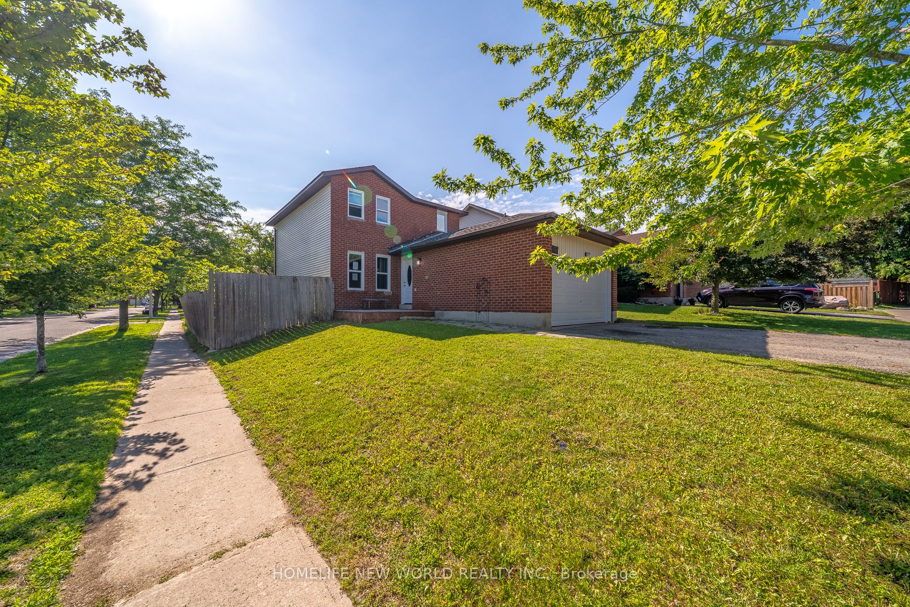 341 Hickling Trail Property Photo 2