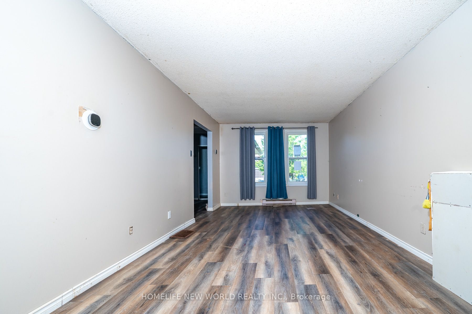 341 Hickling Trail Property Photo 8