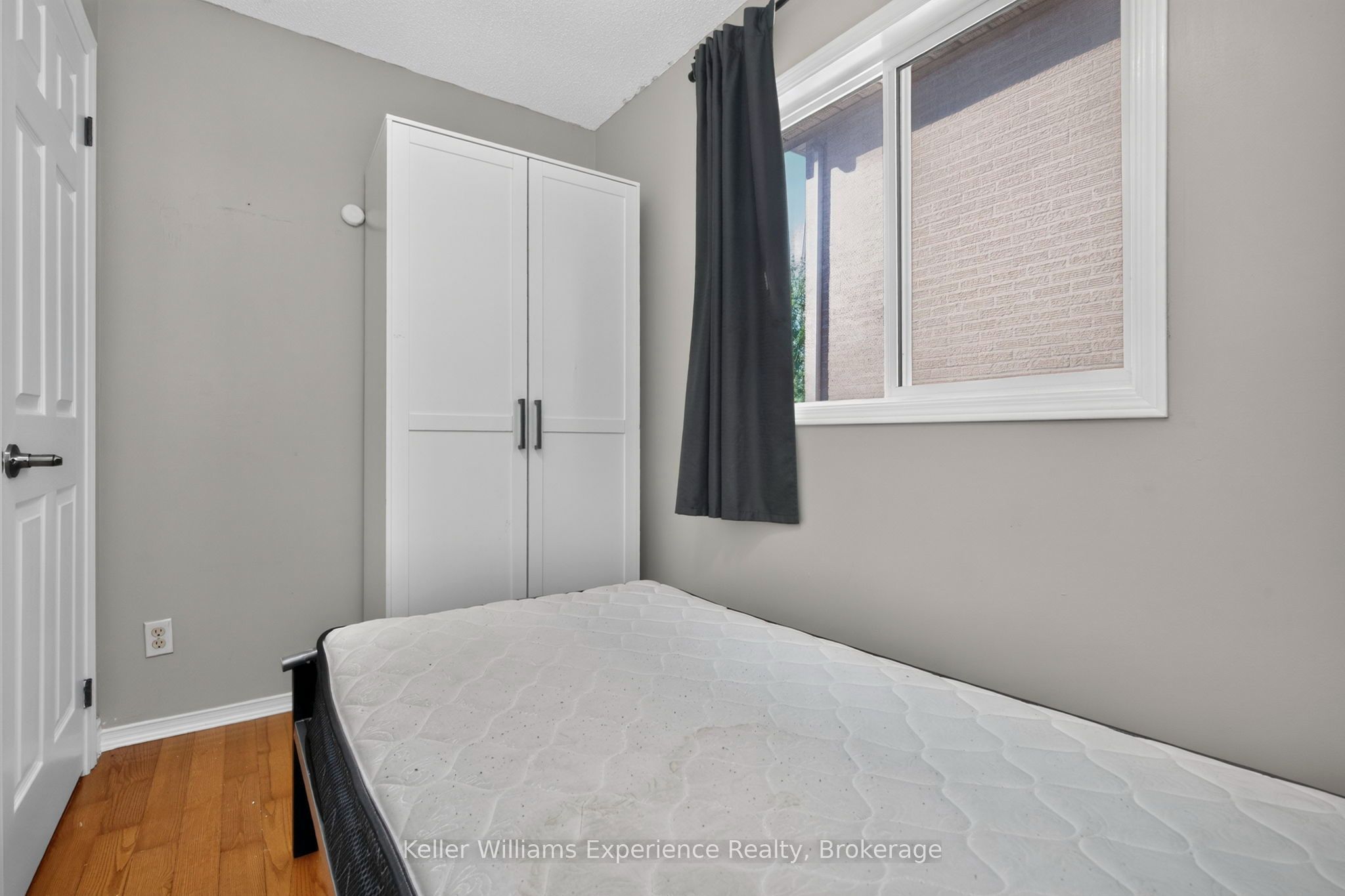 7 Golds Crescent Property Photo 29