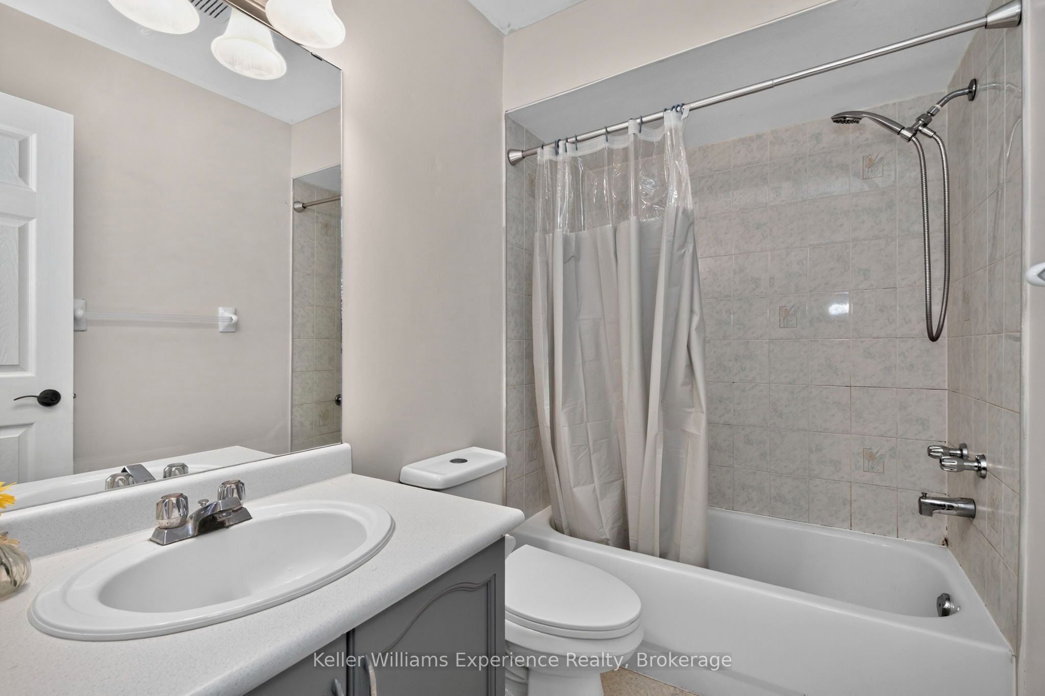 7 Golds Crescent Property Photo 31