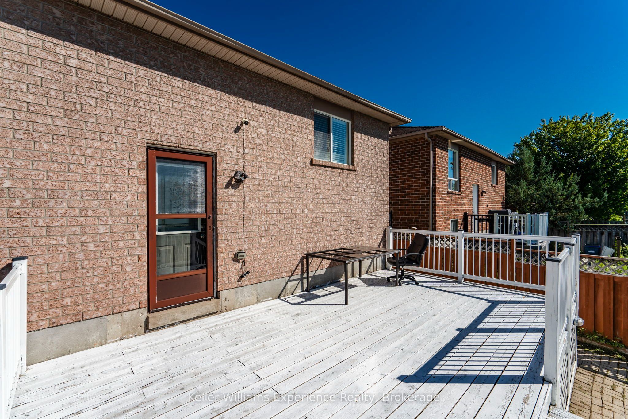 7 Golds Crescent Property Photo 33