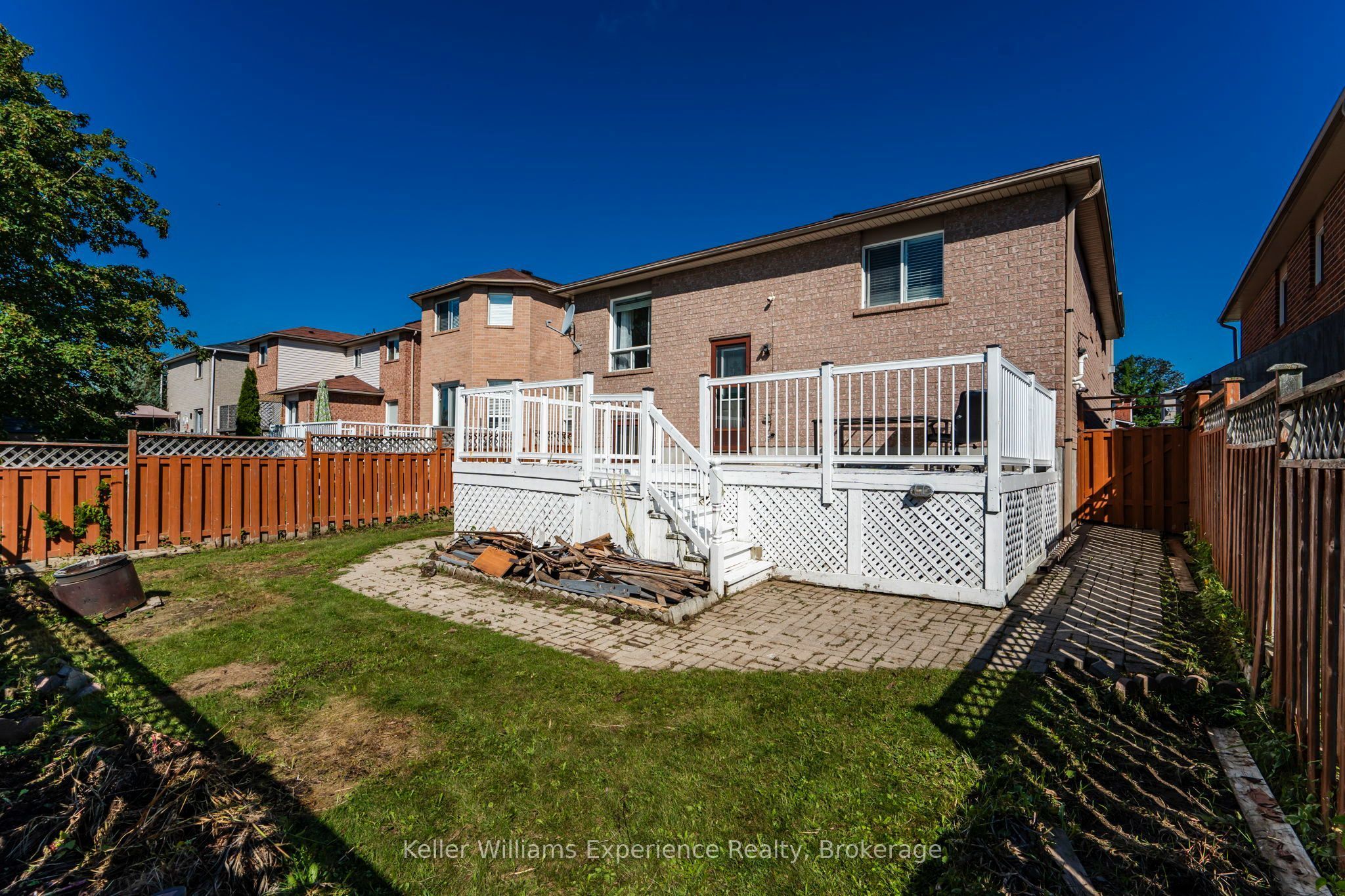 7 Golds Crescent Property Photo 37
