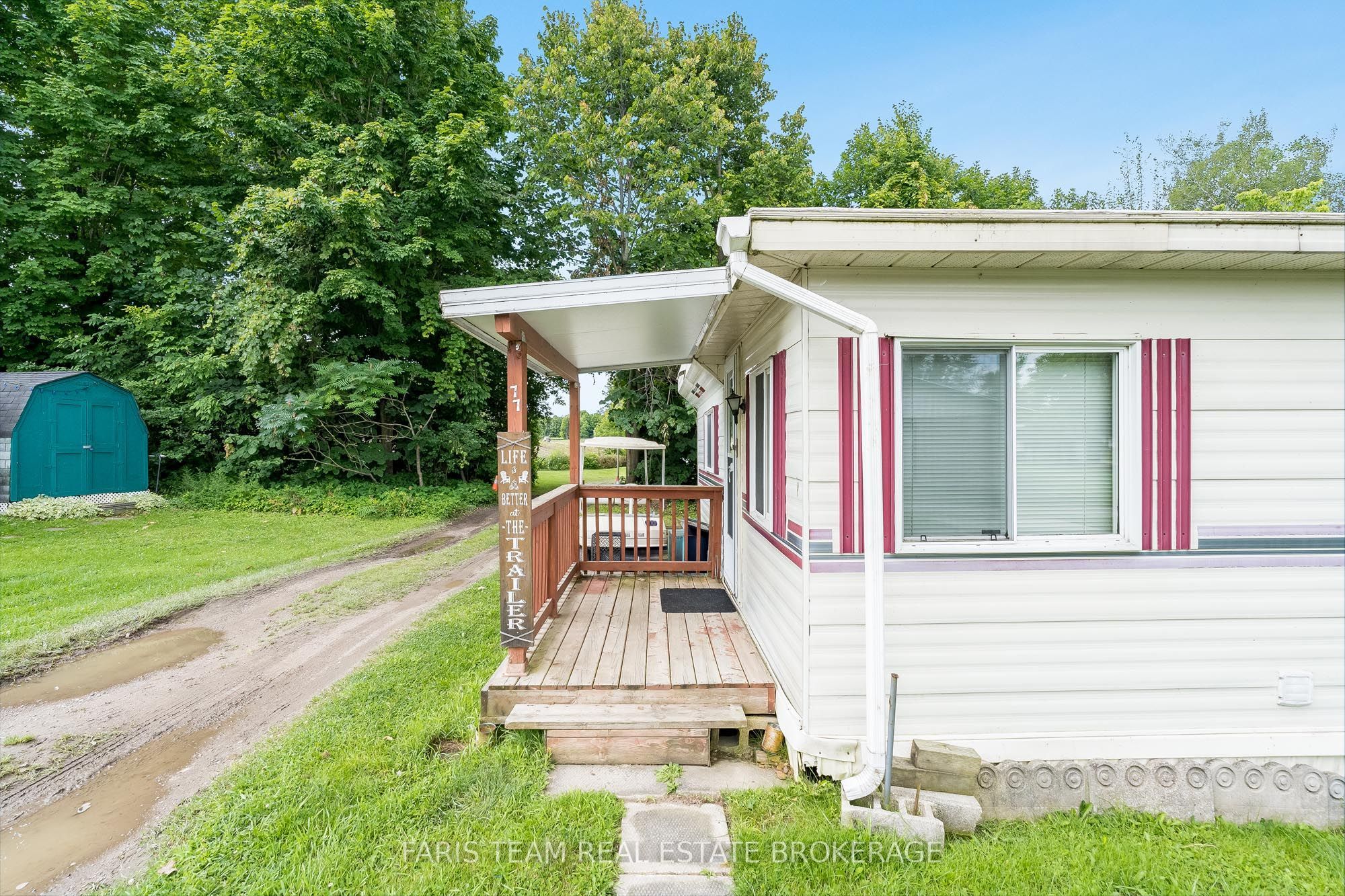 77 Stans Circle Property Photo 3