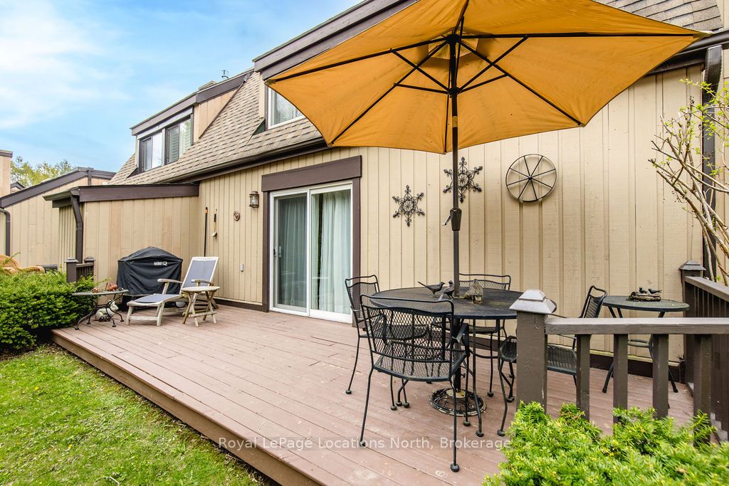 112 Escarpment Crescent Property Photo 15