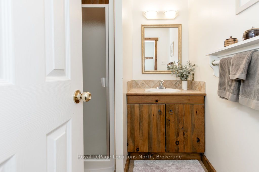 112 Escarpment Crescent Property Photo 18
