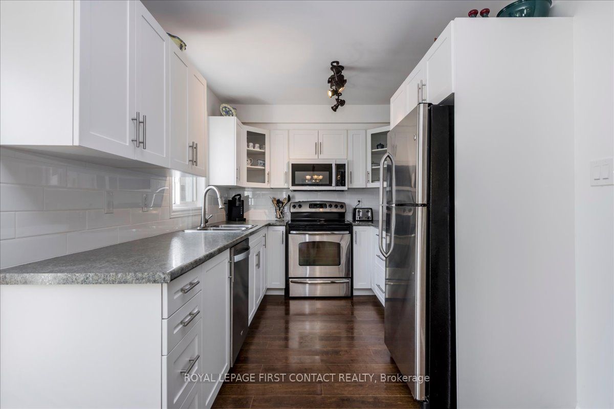15 Sherwood Court Property Photo 10