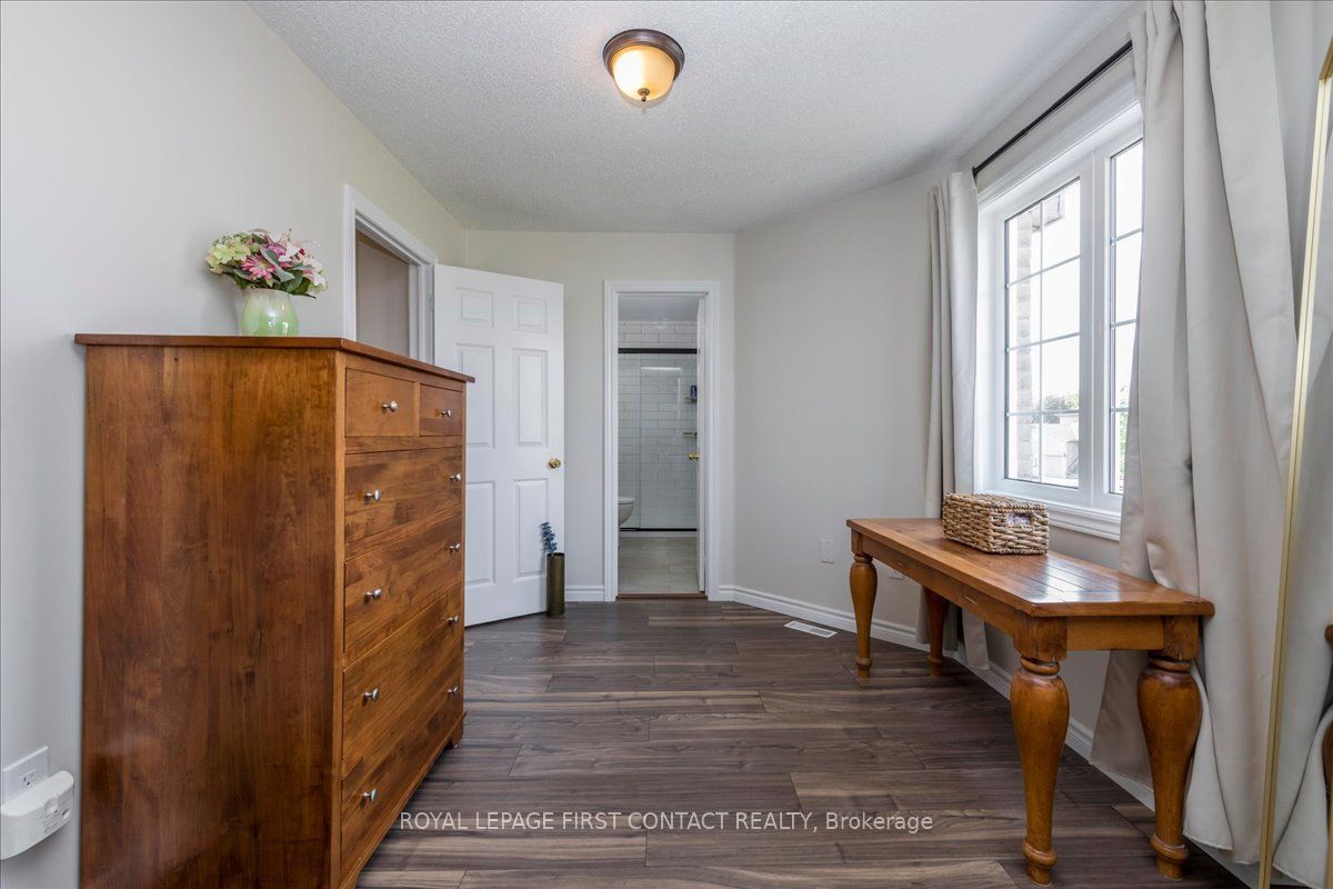 15 Sherwood Court Property Photo 20
