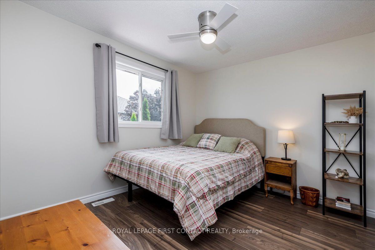 15 Sherwood Court Property Photo 22
