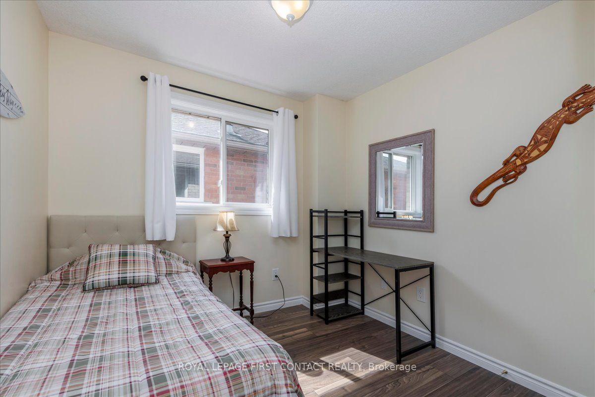 15 Sherwood Court Property Photo 23