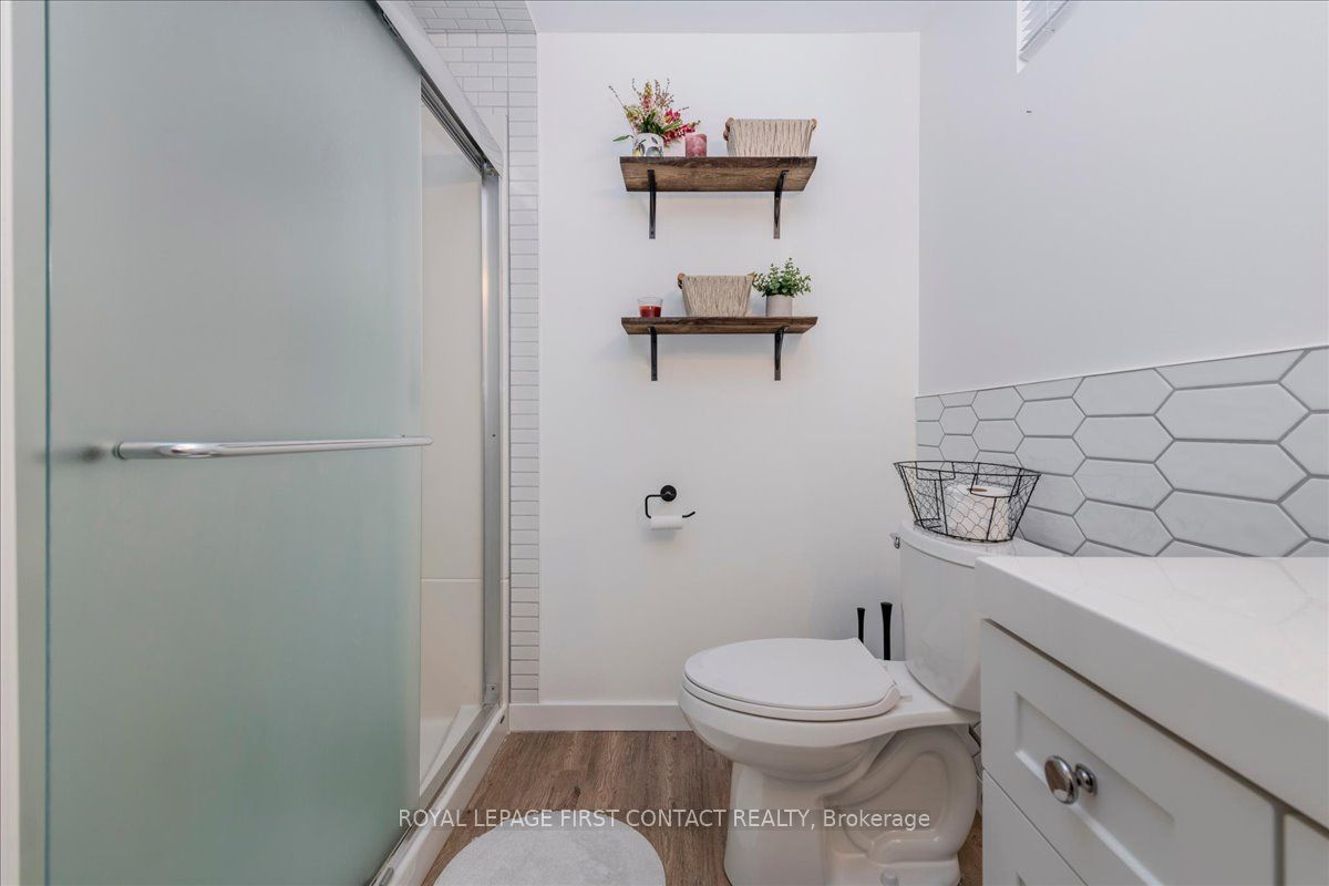 15 Sherwood Court Property Photo 27