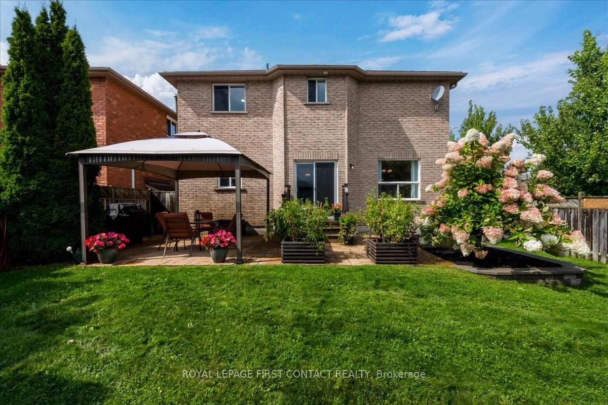15 Sherwood Court Property Photo 29