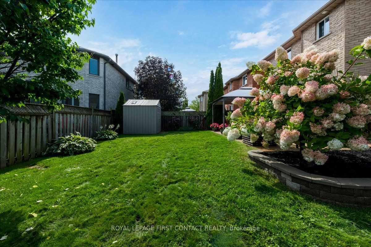 15 Sherwood Court Property Photo 32