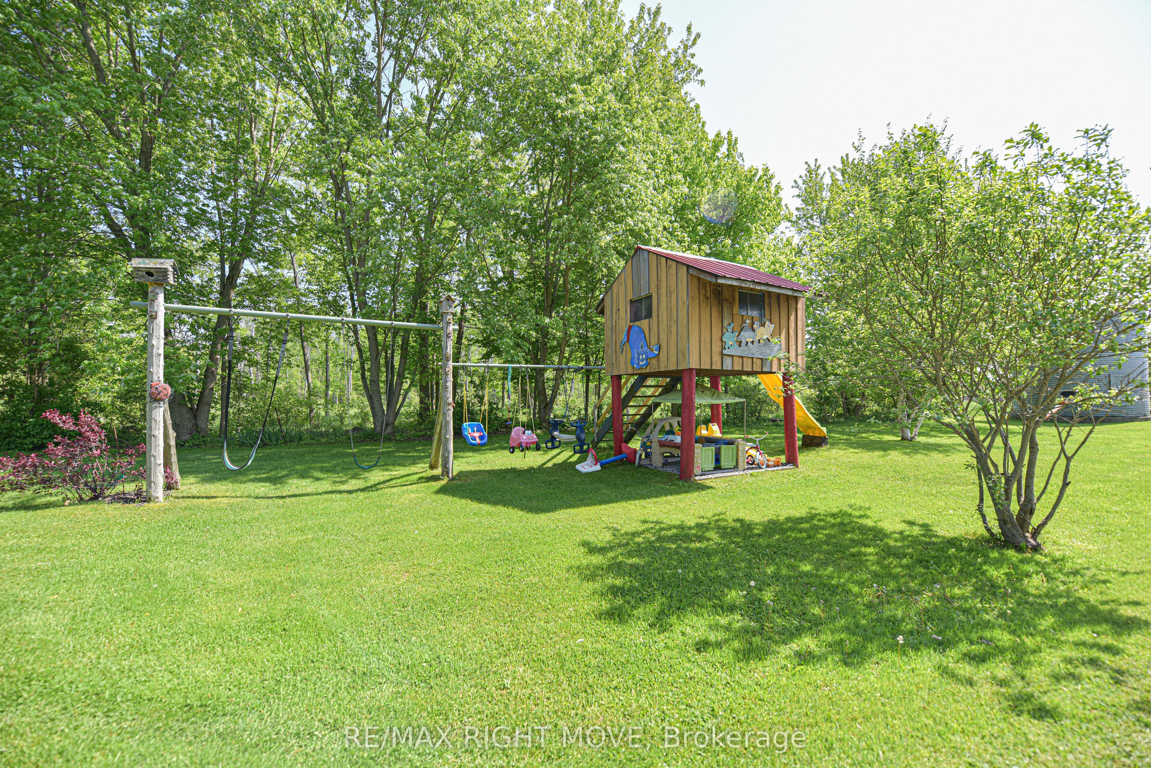 1579 Wainman Line Property Photo 10