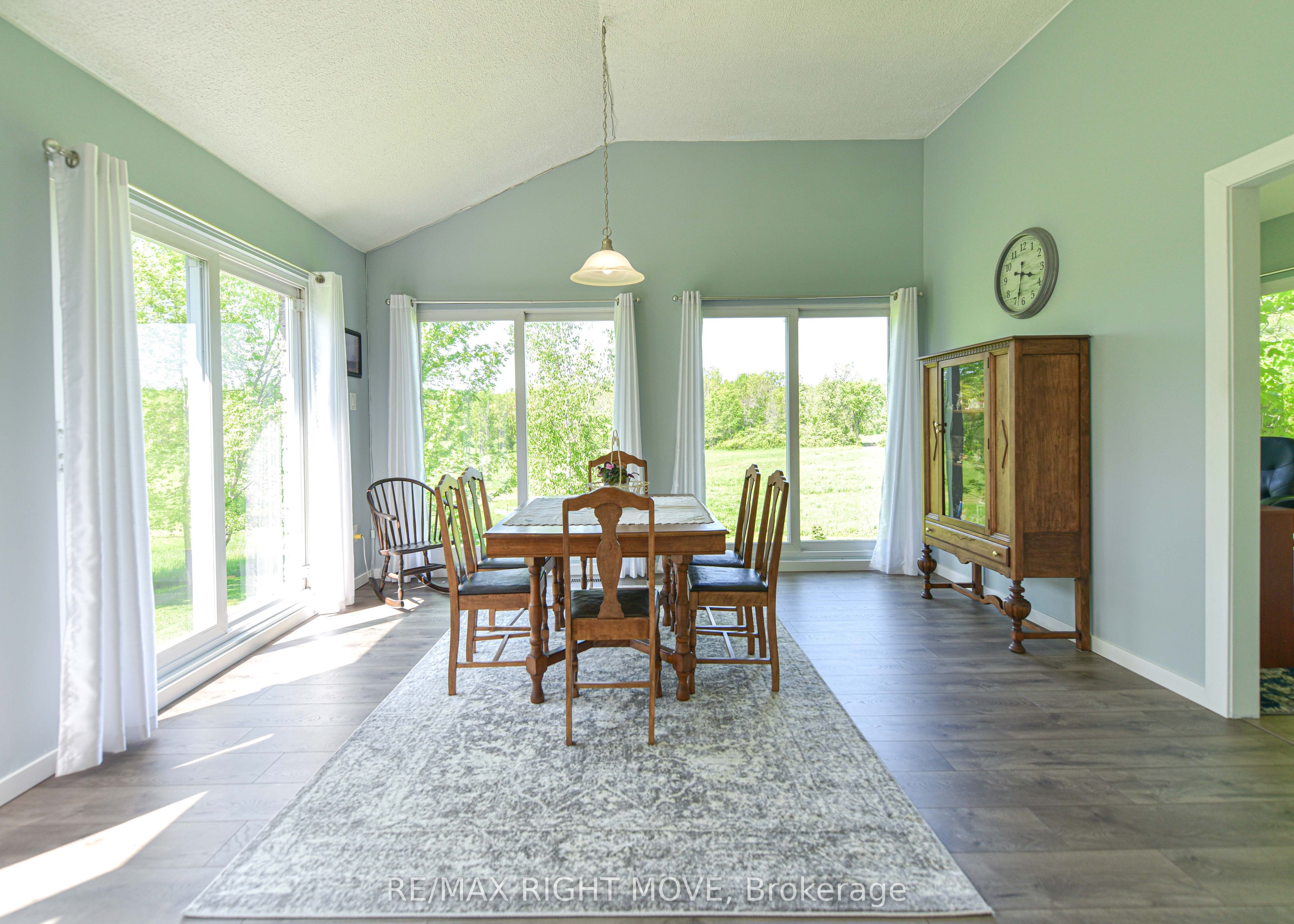 1579 Wainman Line Property Photo 24