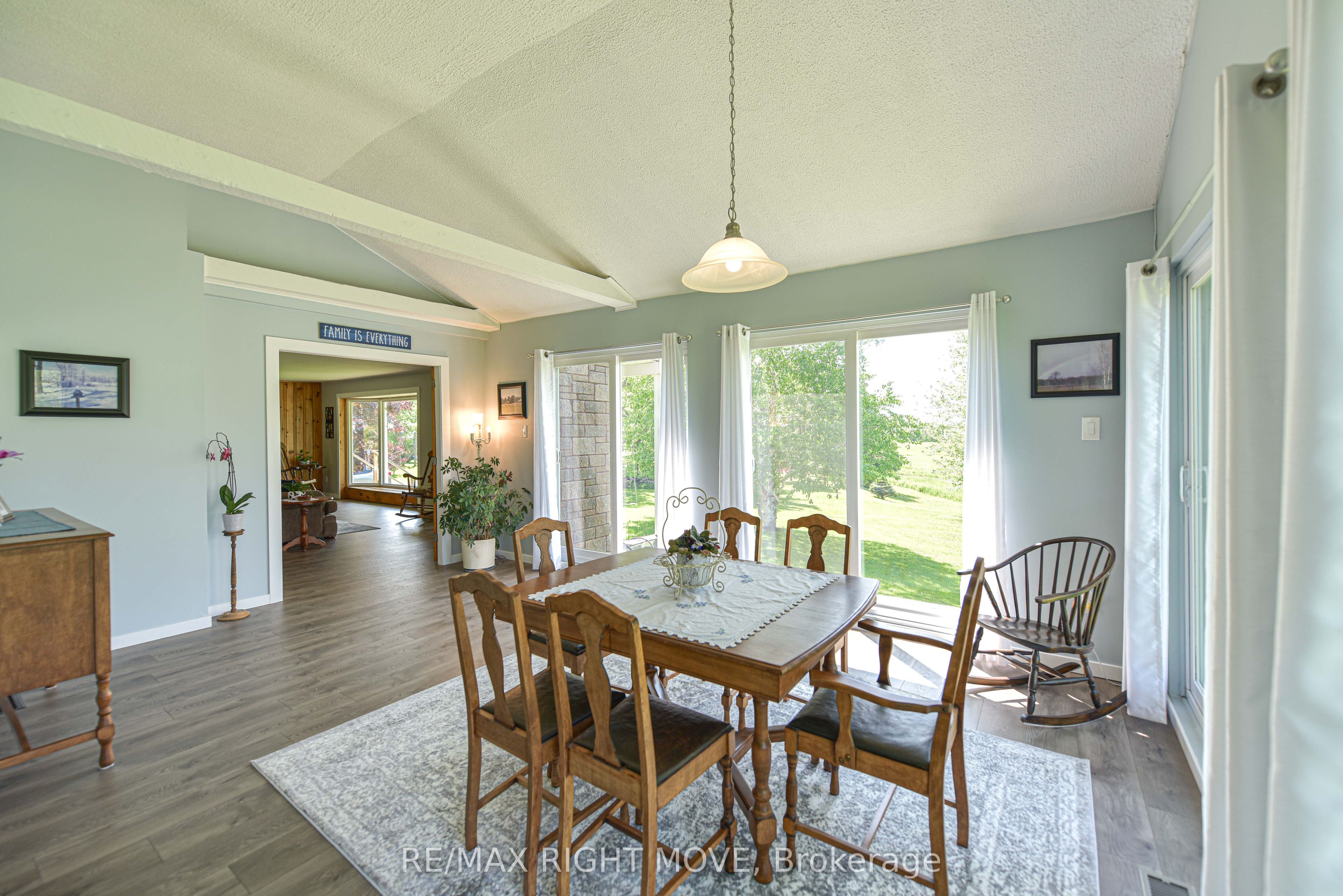 1579 Wainman Line Property Photo 25