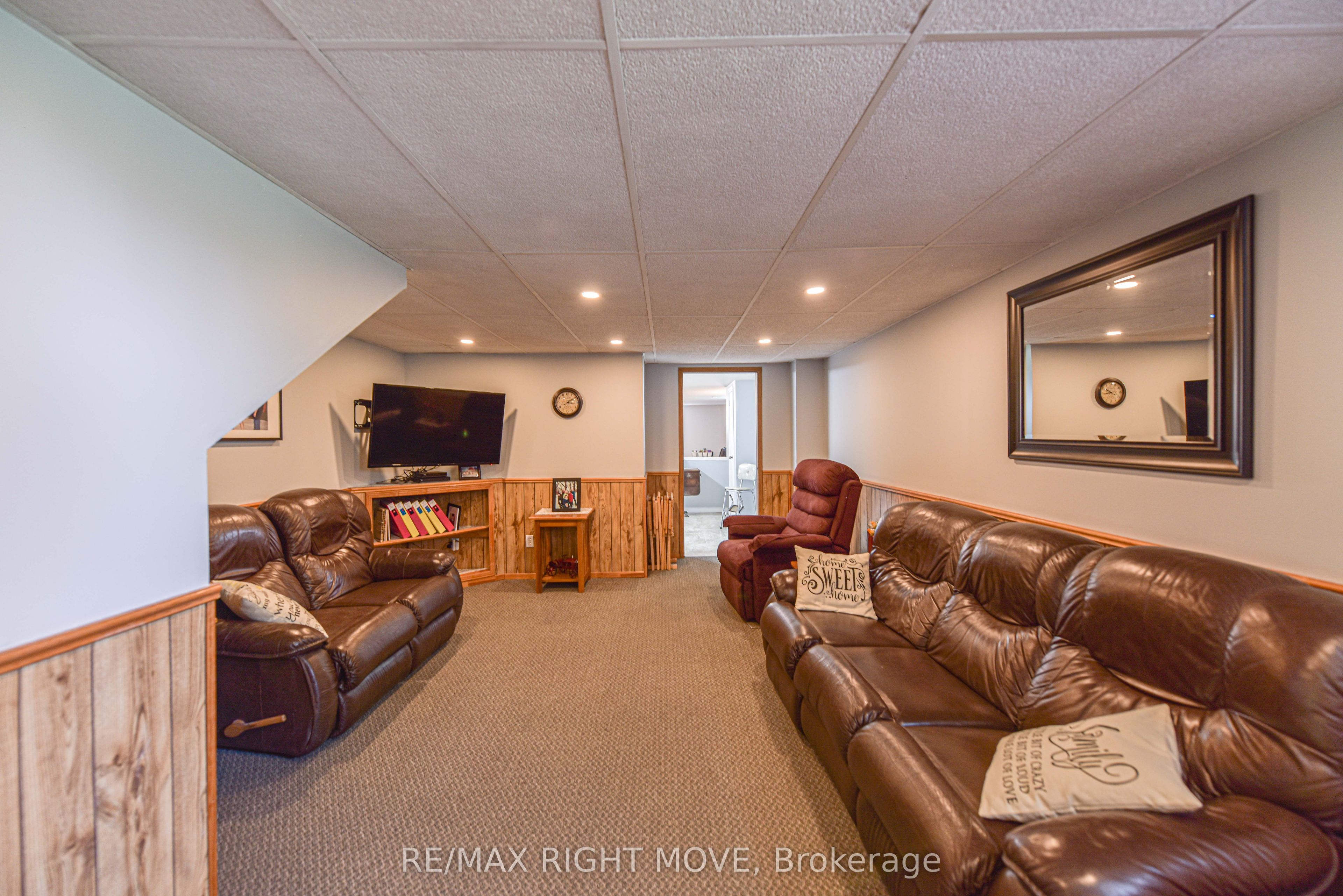 1579 Wainman Line Property Photo 37