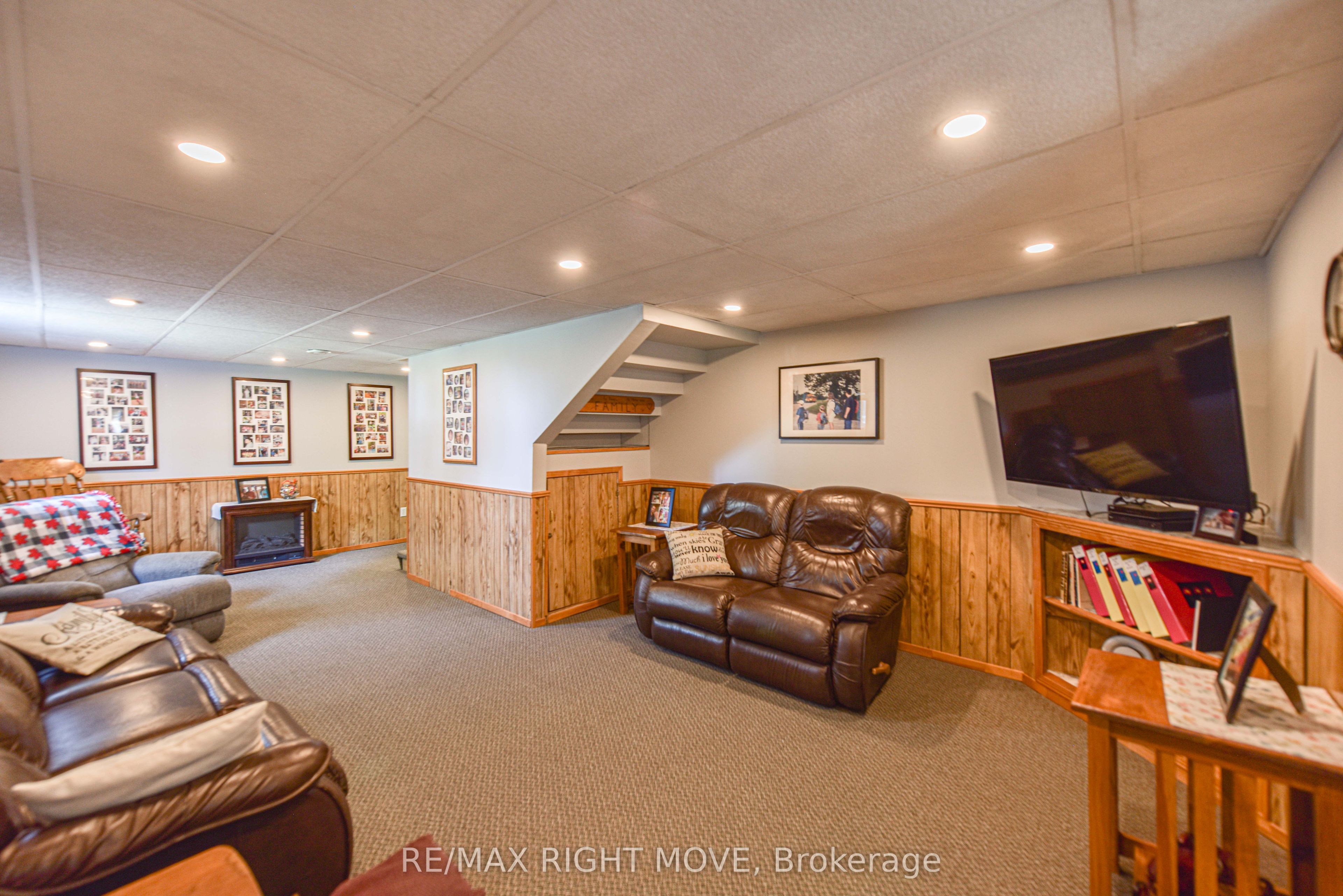 1579 Wainman Line Property Photo 38