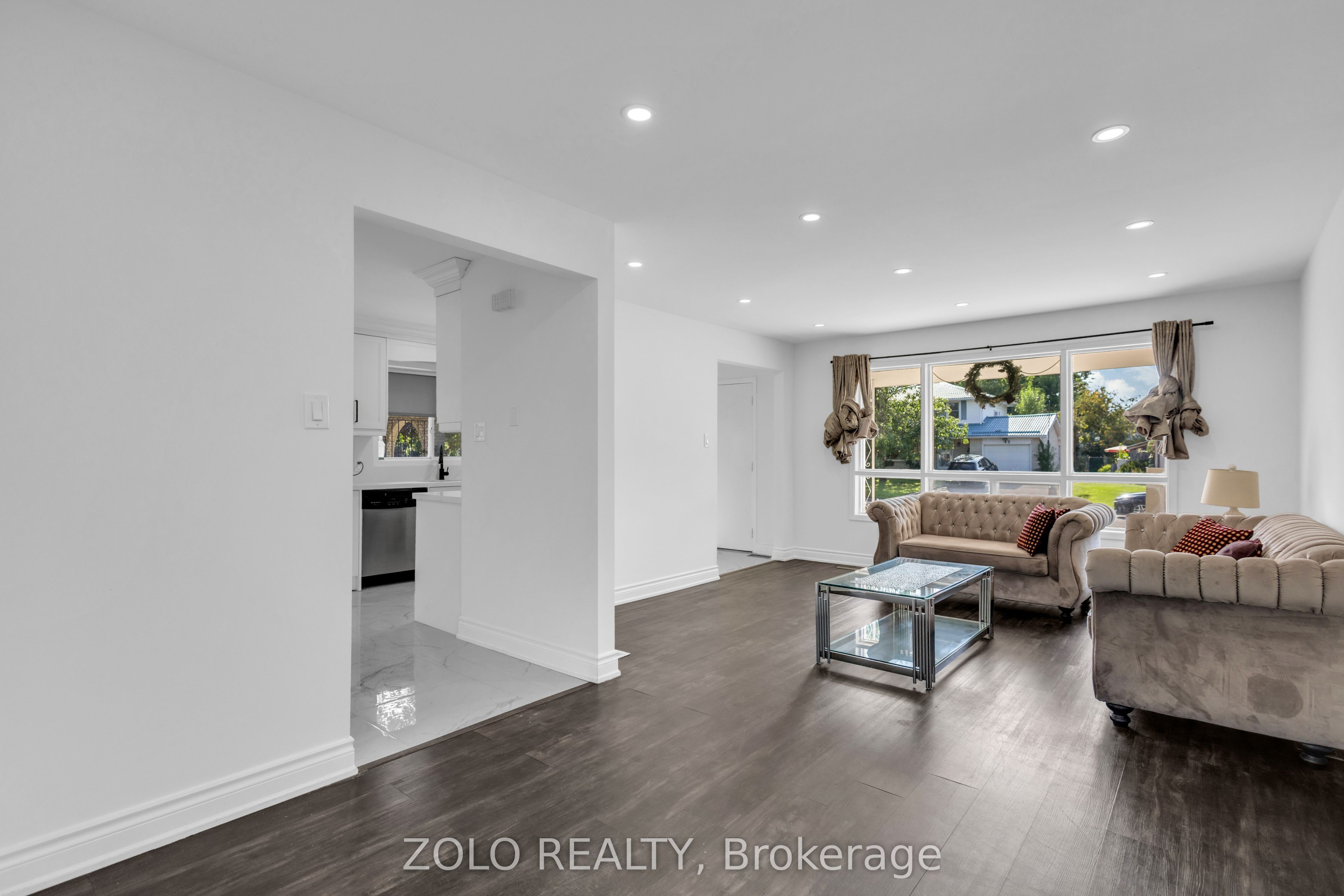 43 Davies Crescent Property Photo 8